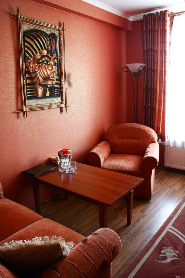 Don Kihot Hotel Novovolinszk Szoba fotó